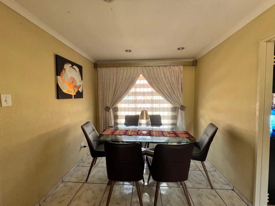 3 Bedroom Property for Sale in Tlhabane West North West